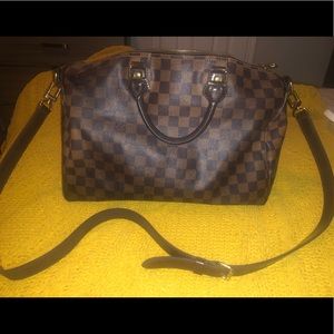 Authentic Louis Vuitton Speedy Bag 👜